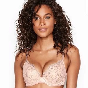 Victoria’s Secret 30d push-up bra